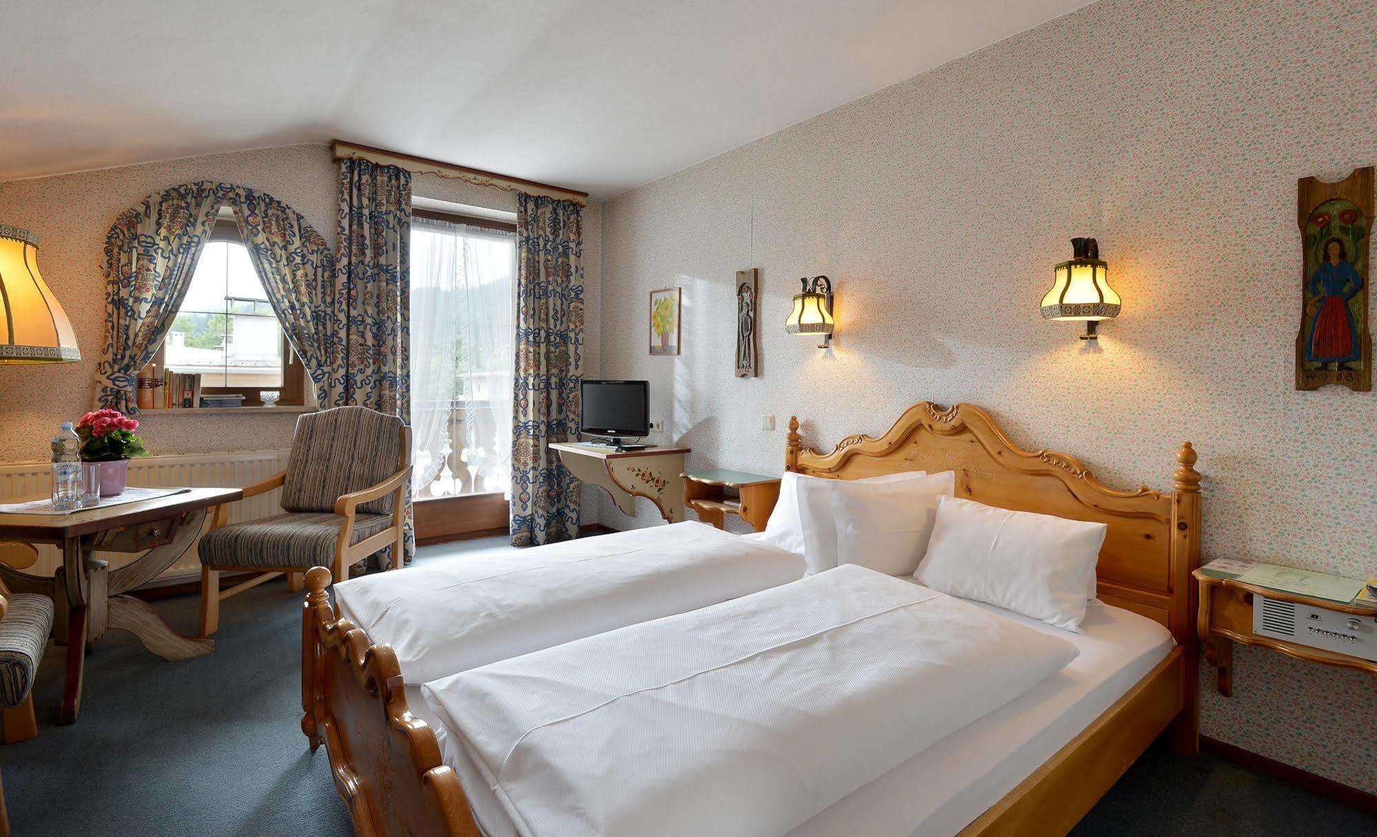 Alpenappartement Europa Sankt Johann in Tirol Bagian luar foto