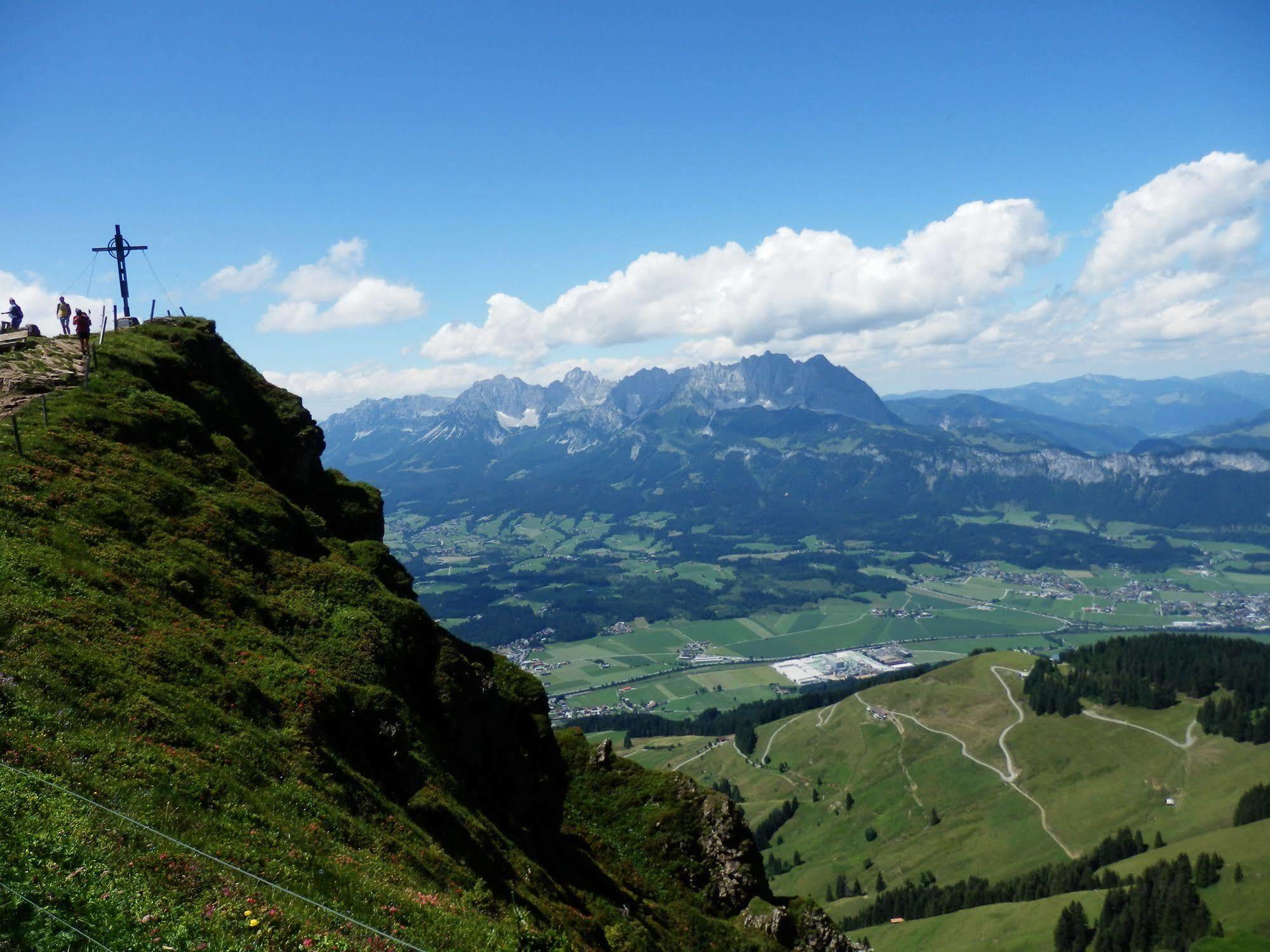 Alpenappartement Europa Sankt Johann in Tirol Bagian luar foto